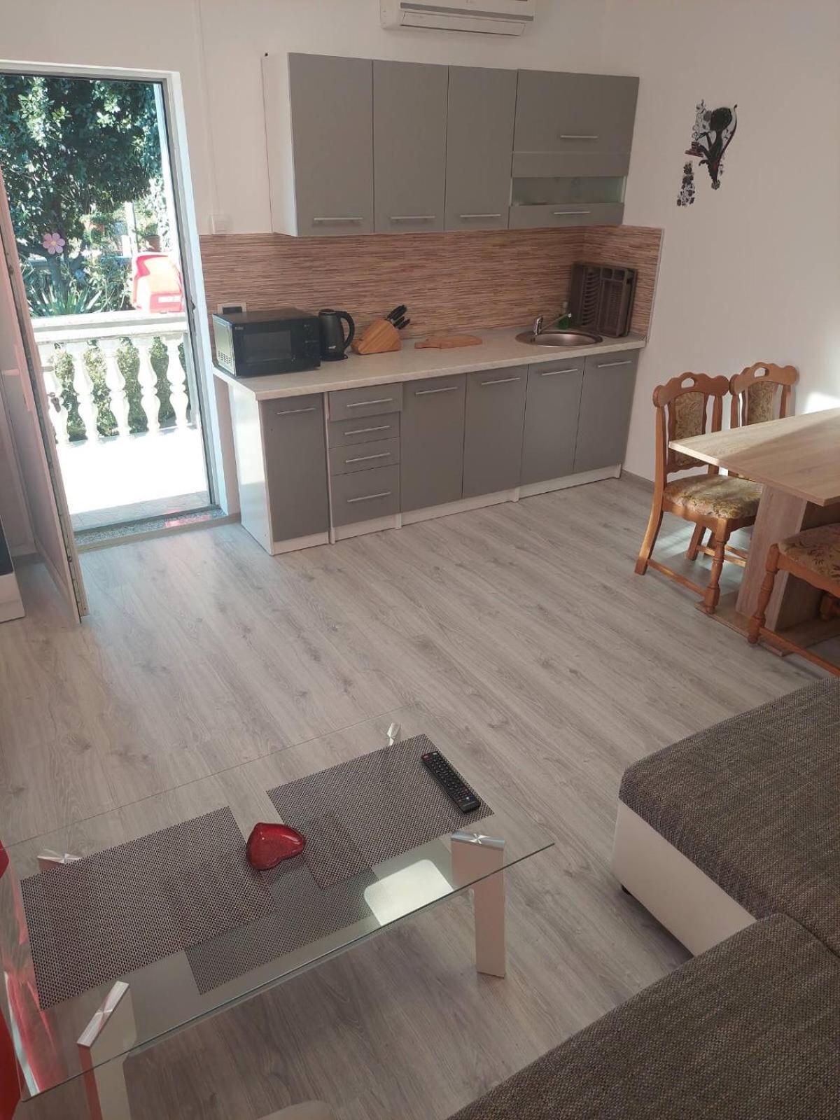 Apartman Palma Marinici  エクステリア 写真